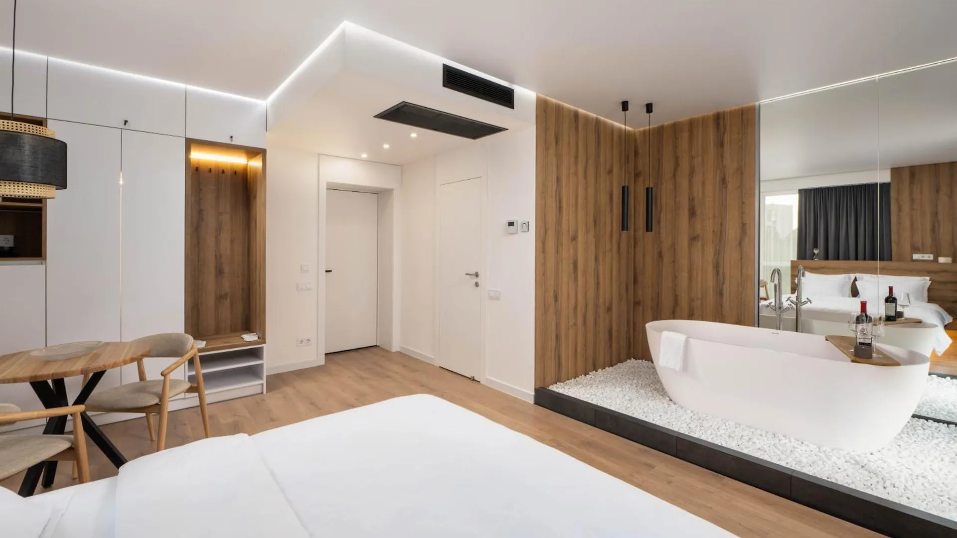 Lumen Living Hotel Kyiv