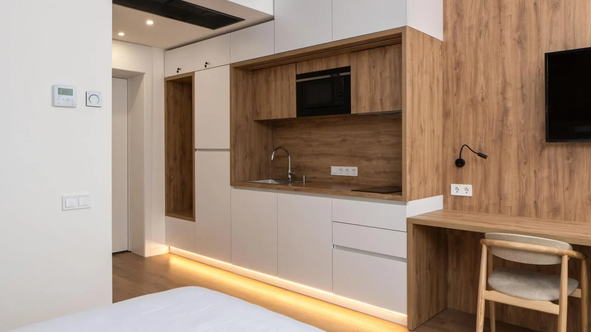 Lumen Living Hotel Kyiv